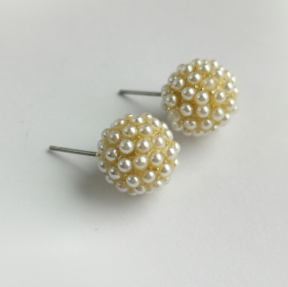 Cream Gold Pearl Ball Stud Earrings New